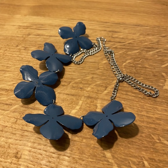 Necklace Fashion Jewelry Blue Flower Pattern Accessory - Picture 5 of 8